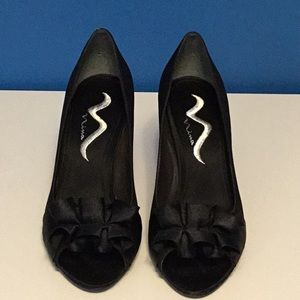 Cute formal satin heels!